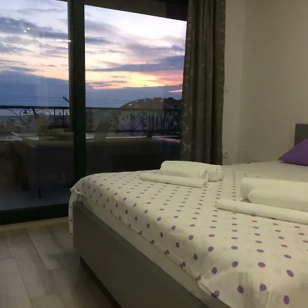 Roso Μακάρσκα