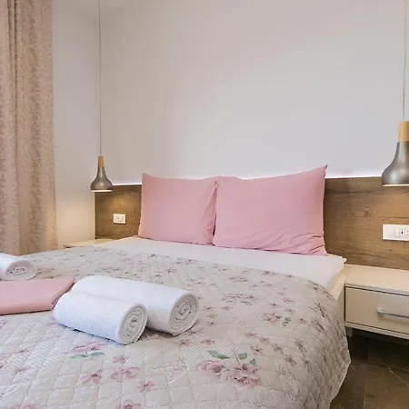 Διαμέρισμα Roso Μακάρσκα