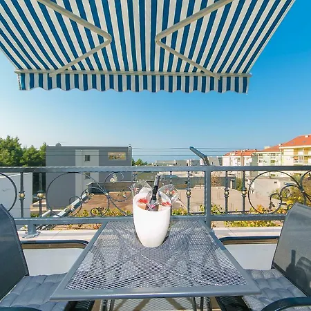 Roso Apartment