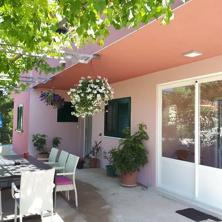 Roso Apartment Makarska