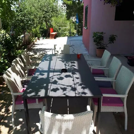 Roso Apartment